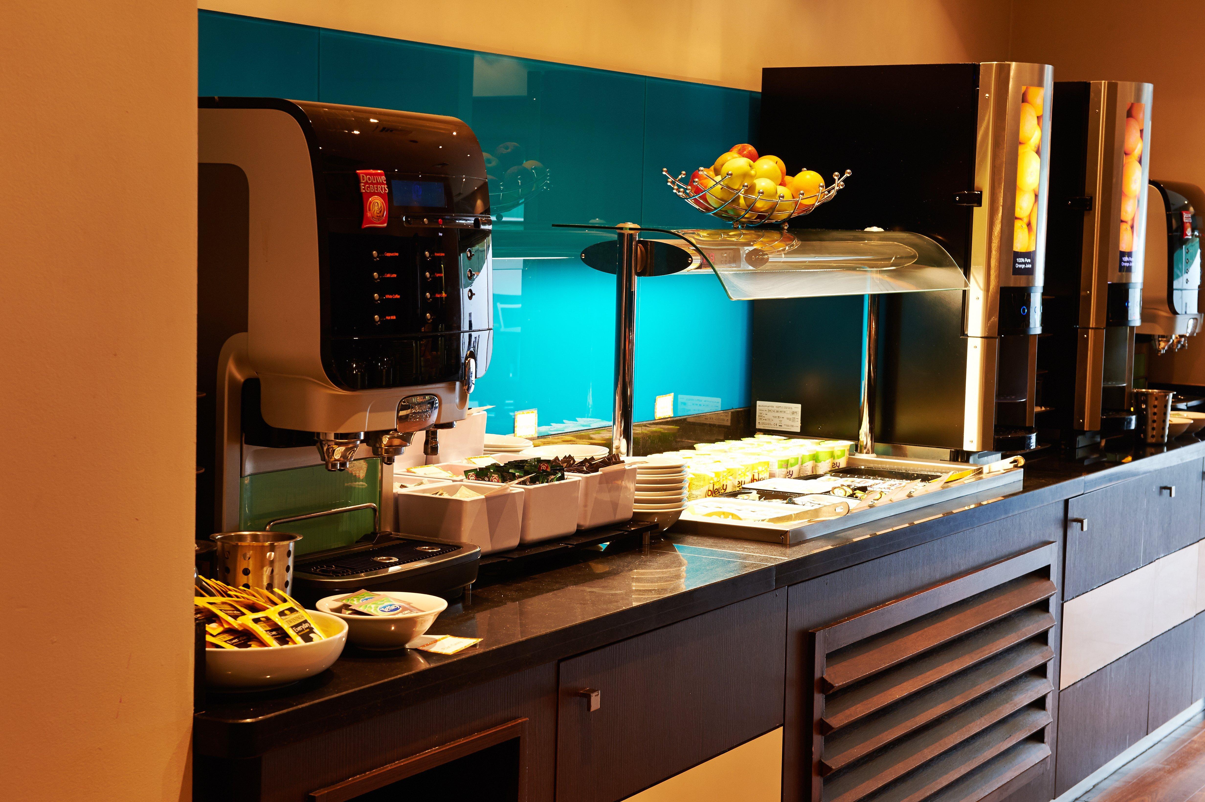 Holiday Inn Express Manchester Airport By Ihg Ringway Экстерьер фото