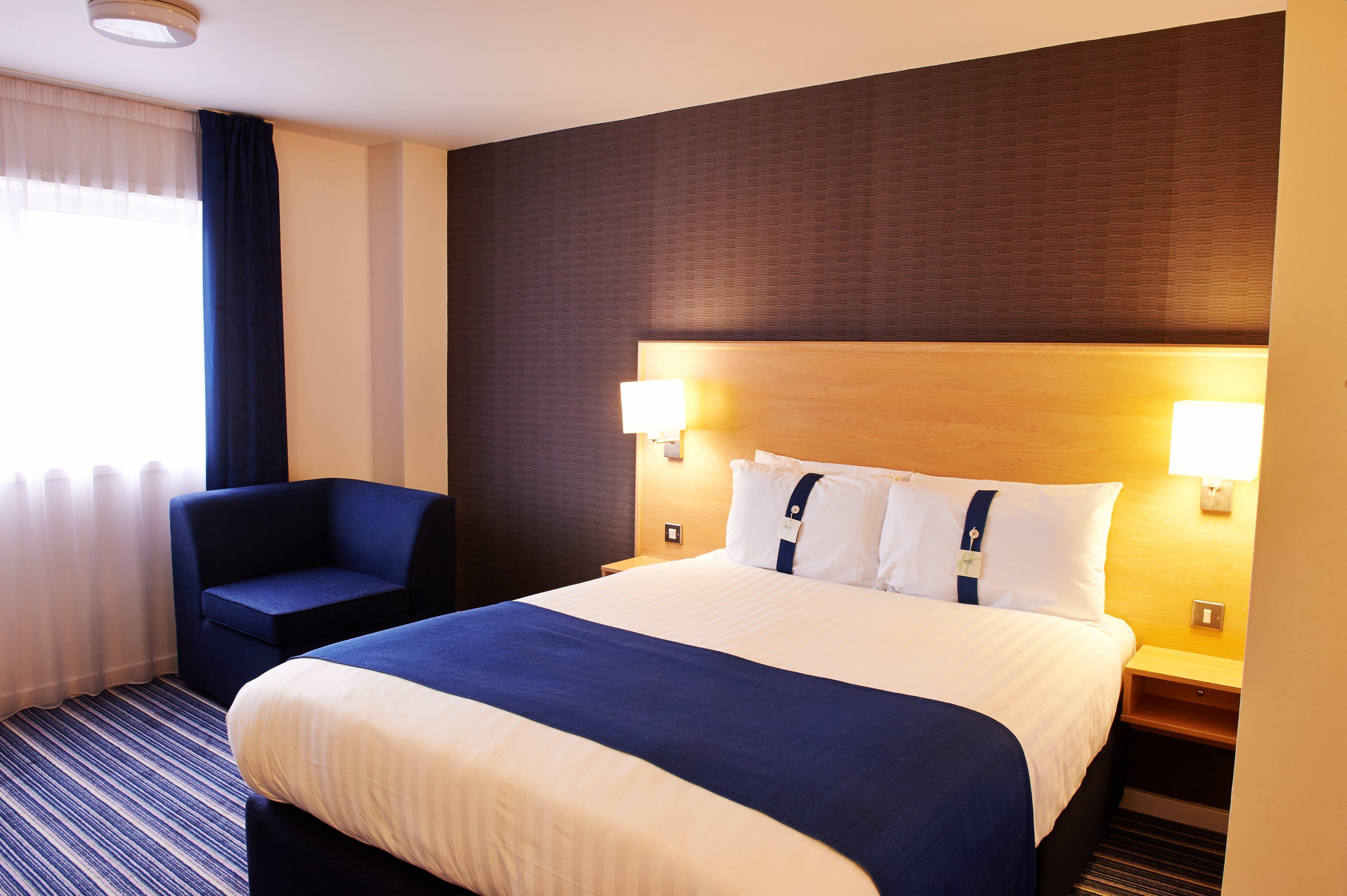 Holiday Inn Express Manchester Airport By Ihg Ringway Экстерьер фото