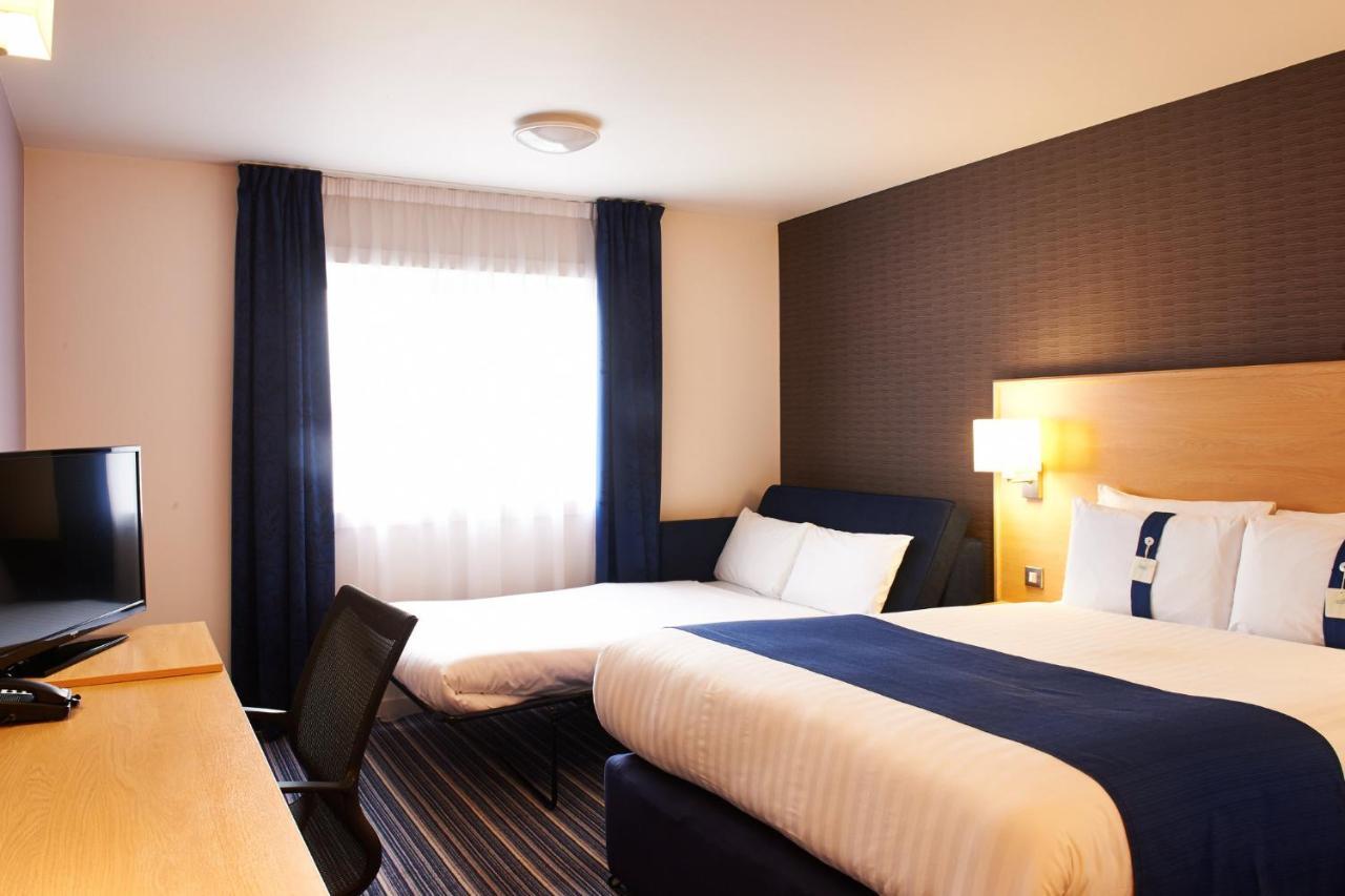 Holiday Inn Express Manchester Airport By Ihg Ringway Экстерьер фото
