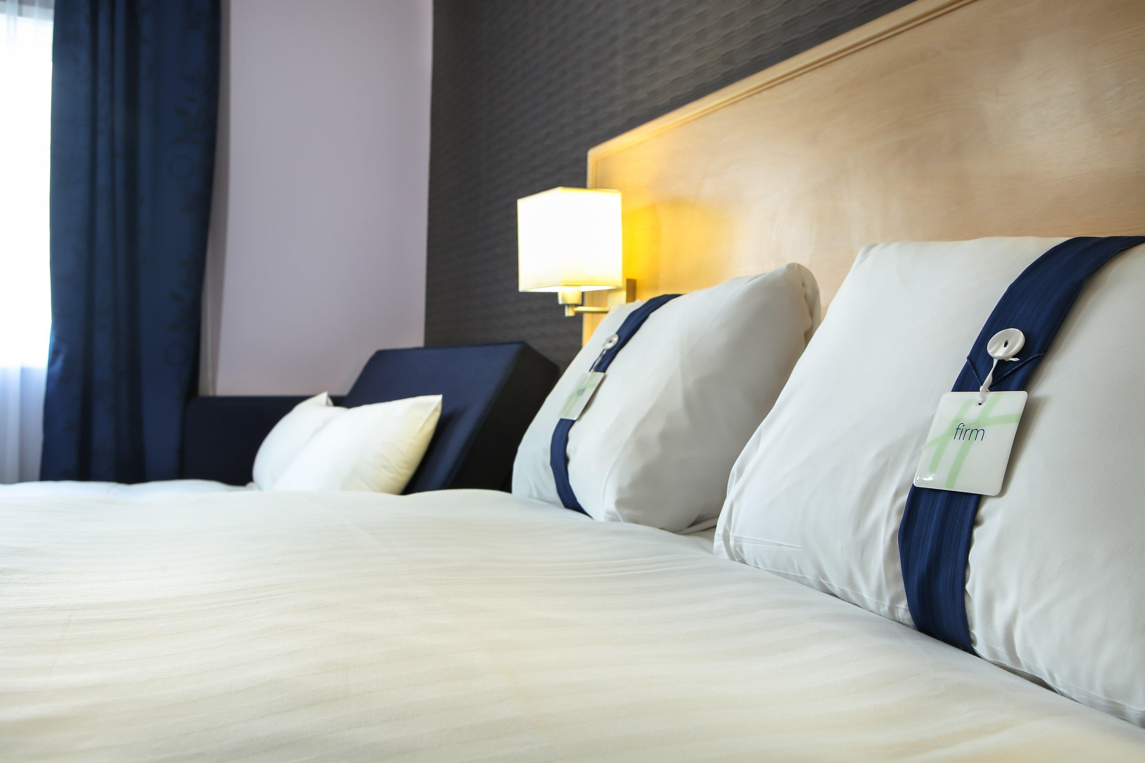 Holiday Inn Express Manchester Airport By Ihg Ringway Экстерьер фото