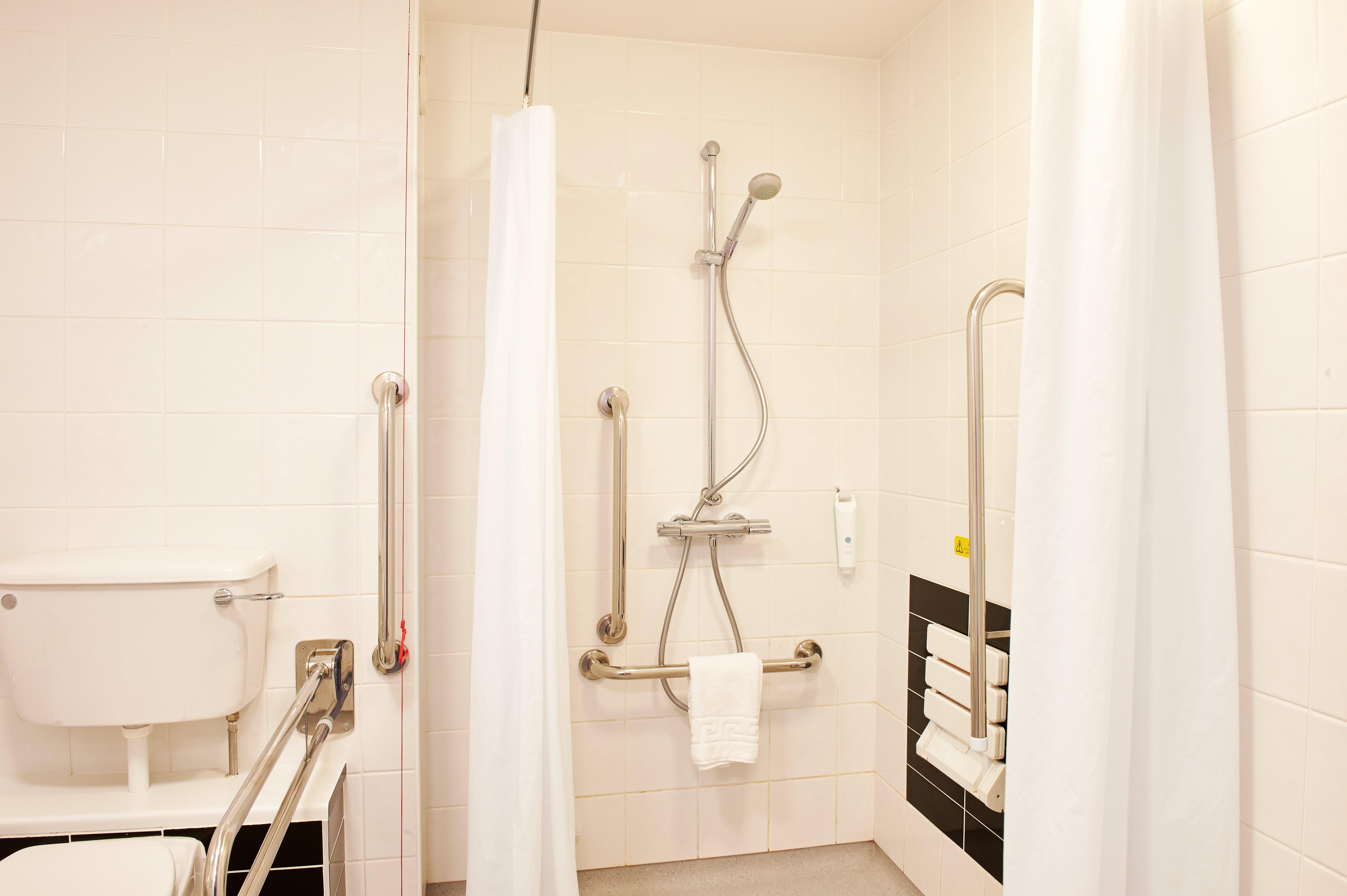 Holiday Inn Express Manchester Airport By Ihg Ringway Экстерьер фото