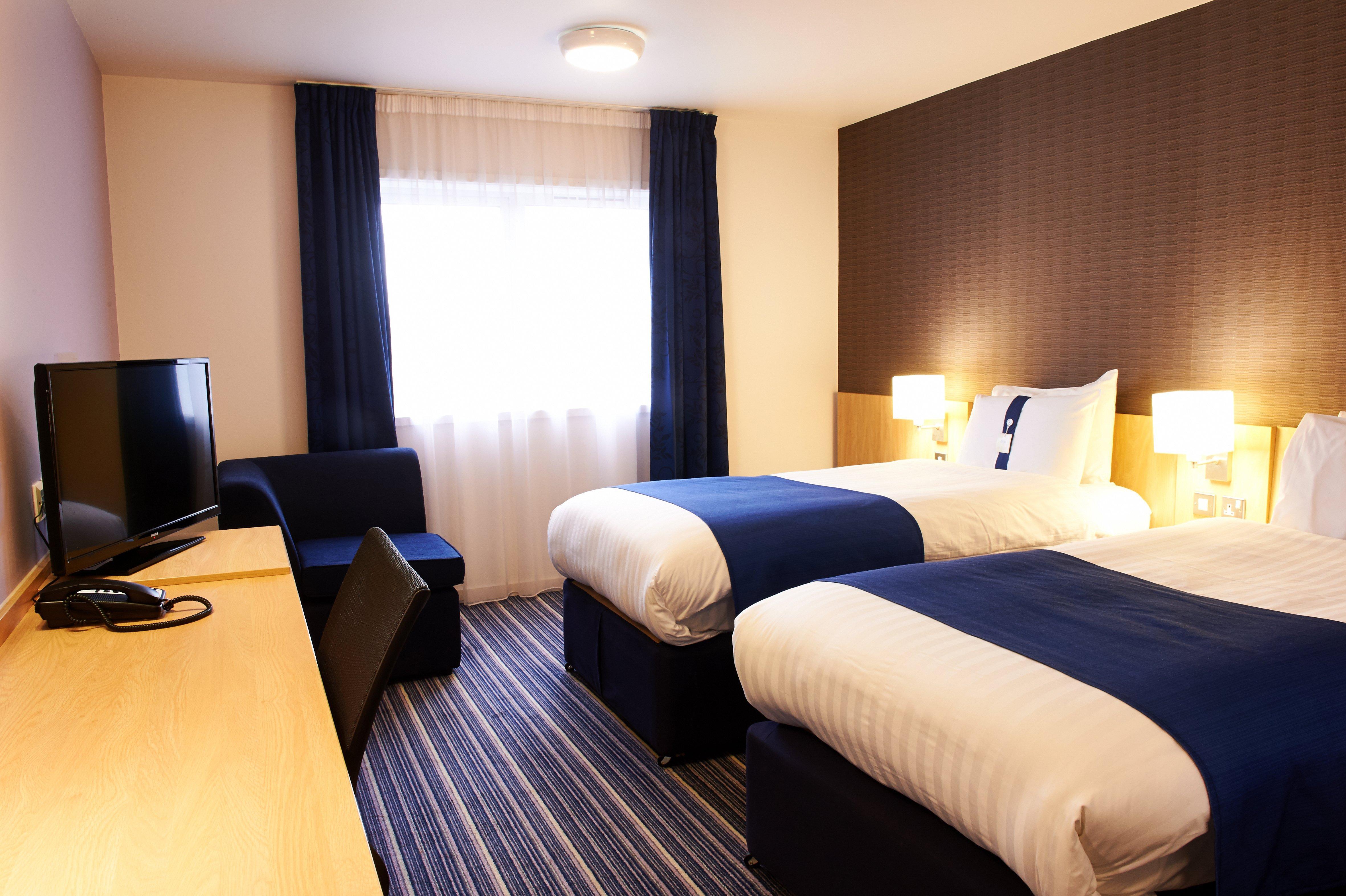 Holiday Inn Express Manchester Airport By Ihg Ringway Экстерьер фото